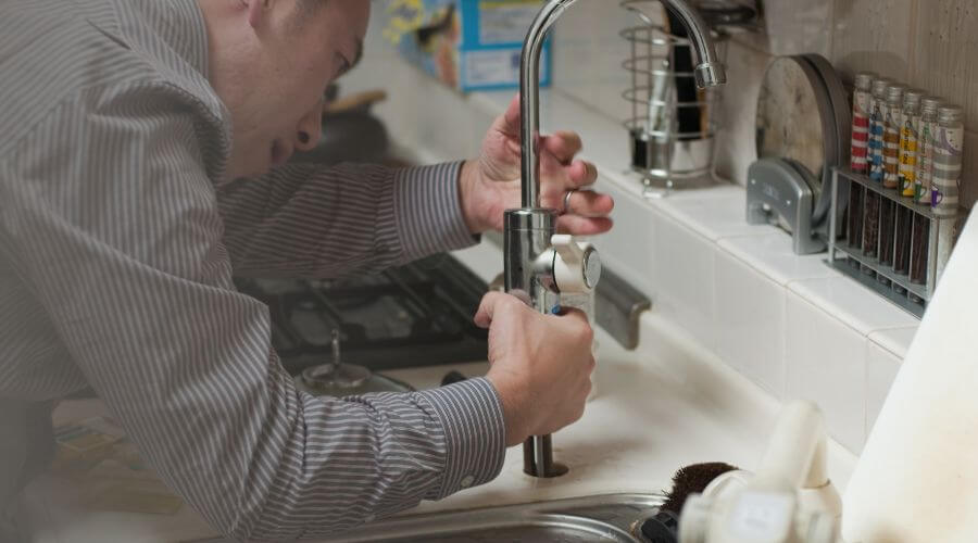 Professional tankless water heater installation in Knox City, MO